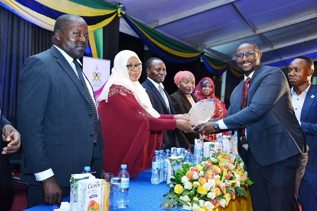 Benki ya DCB yaibuka kidedea tuzo za NBAA