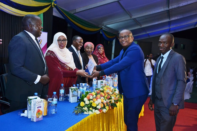 Benki ya Barclays yatwaa ushindi Tuzzo za NBAA