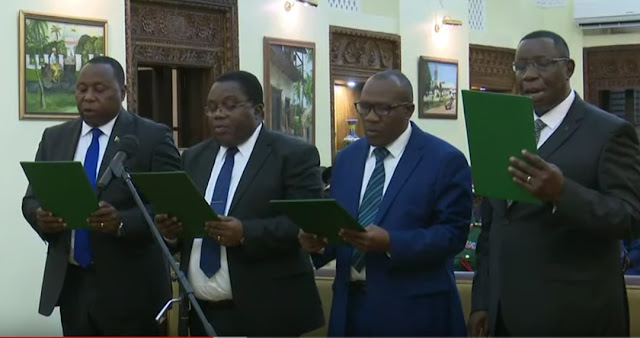 RAIS MAGUFULI AWAAPISHA MABALOZI WANNE, AWAASWA KUWAHI KWENDA KUTUWAKILISHA