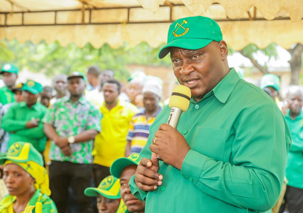 KATIBU MKUU CHONGOLO ASEMA  CCM ITAENDELEA KUHOJI NA KUFUATILIA UTENDAJI WA SERIKALI