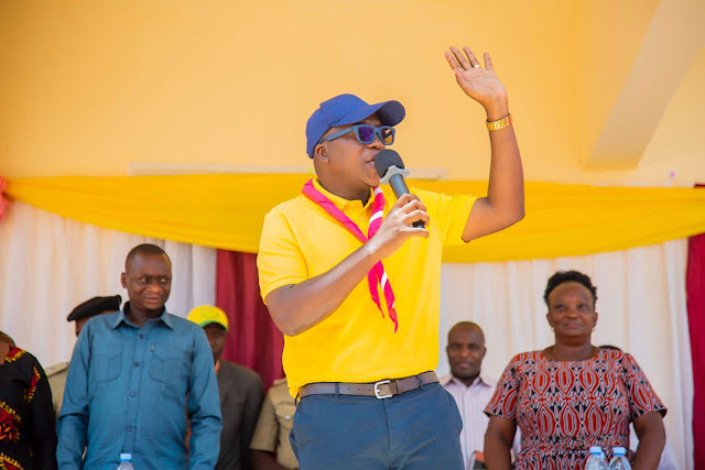 WANANCHI HOMBOLO MAKULU-DODOMA WAMSHUKURU RAIS SAMIA KWA UJENZI WA SHULE YA SEKONDARI