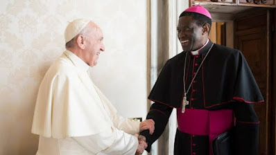 Papa Fransisco amteua Askofu Mkuu Rugambwa kuwa Kardinali