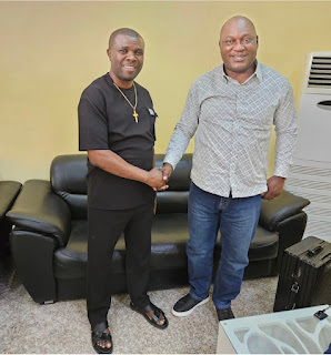 HABARI PICHA:RC Daniel Chongolo akiwa na Appostle Boniface Mwamposa