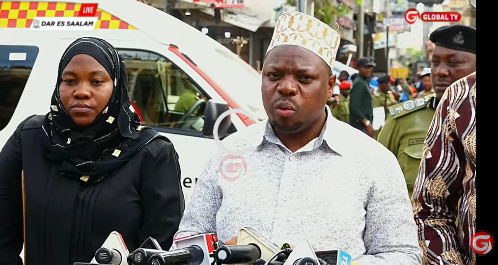 RC Albert Chalamila: Waliokwama Chini ya Ghorofa Lililoporomoka Kariakoo 7 Wameokolewa Leo